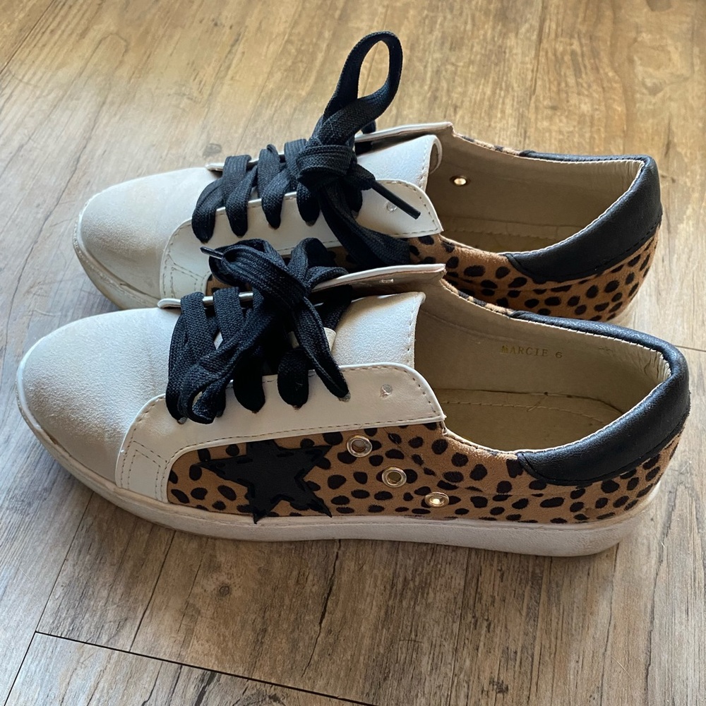 Boutique tennis shoes
